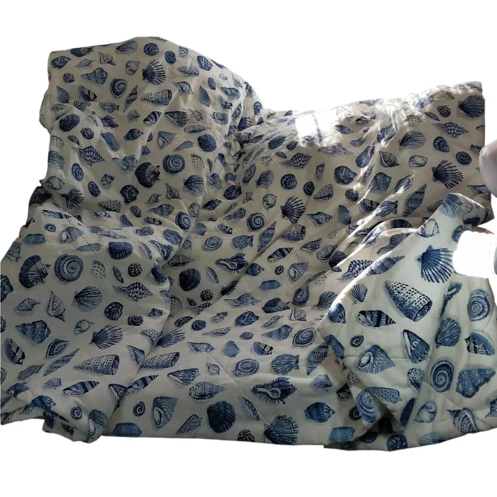 WAVERLY CLASSICS! CREAM & BLUES SEA/SHELLS PATTERN BEDSPREAD+ 2 WINDOW VALENCES!